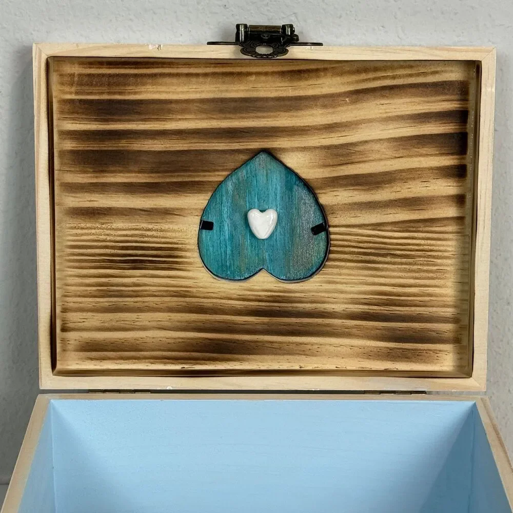 Hand-painted Wood-burned Heart White Jewelry Keepsake Box 8.5x6.5x4.5 White